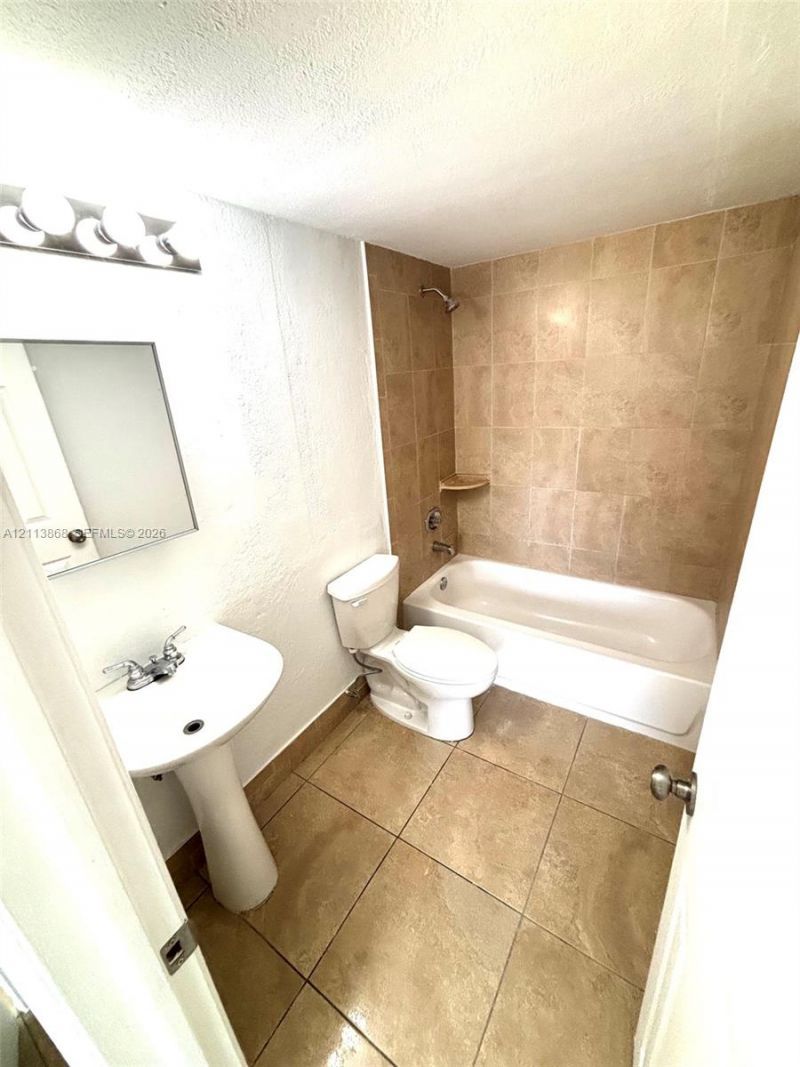 8200 SW 210th St , Unit 101, Cutler Bay, FL 33189 Photo