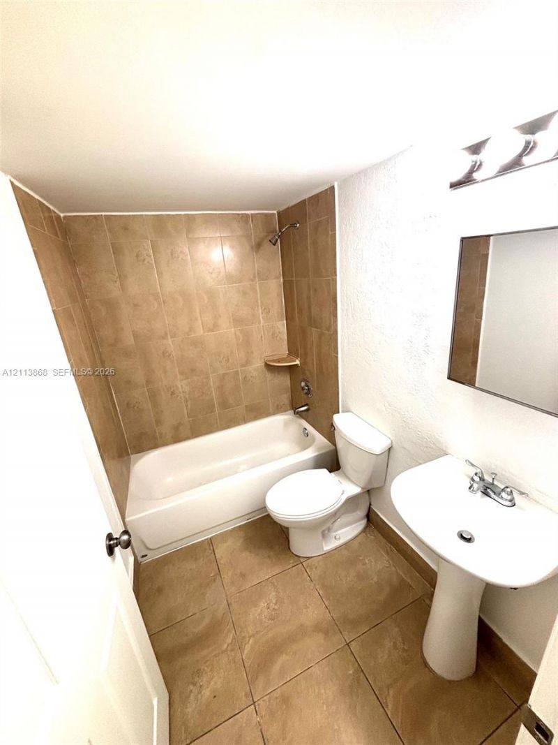 8200 SW 210th St , Unit 101, Cutler Bay, FL 33189 Photo