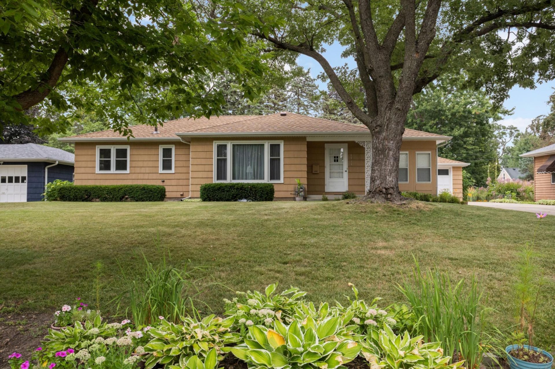 6915 Wentworth Avenue , Richfield, MN 55423 Main Photo