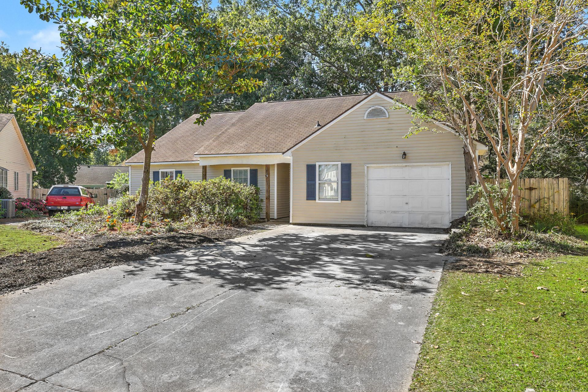 119 Single Tree Court Photo 41