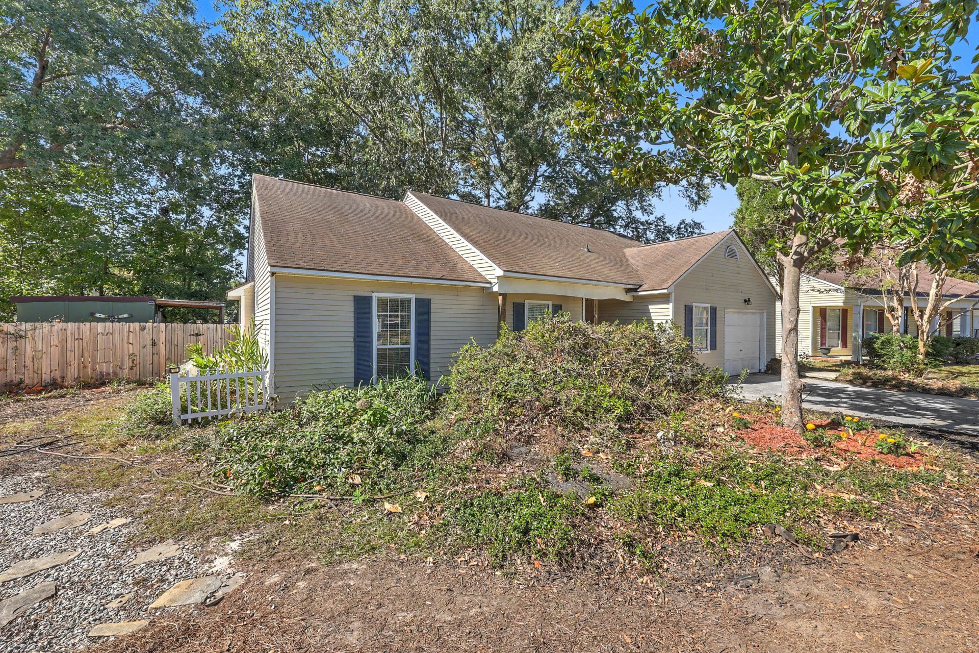 119 Single Tree Court Photo 42