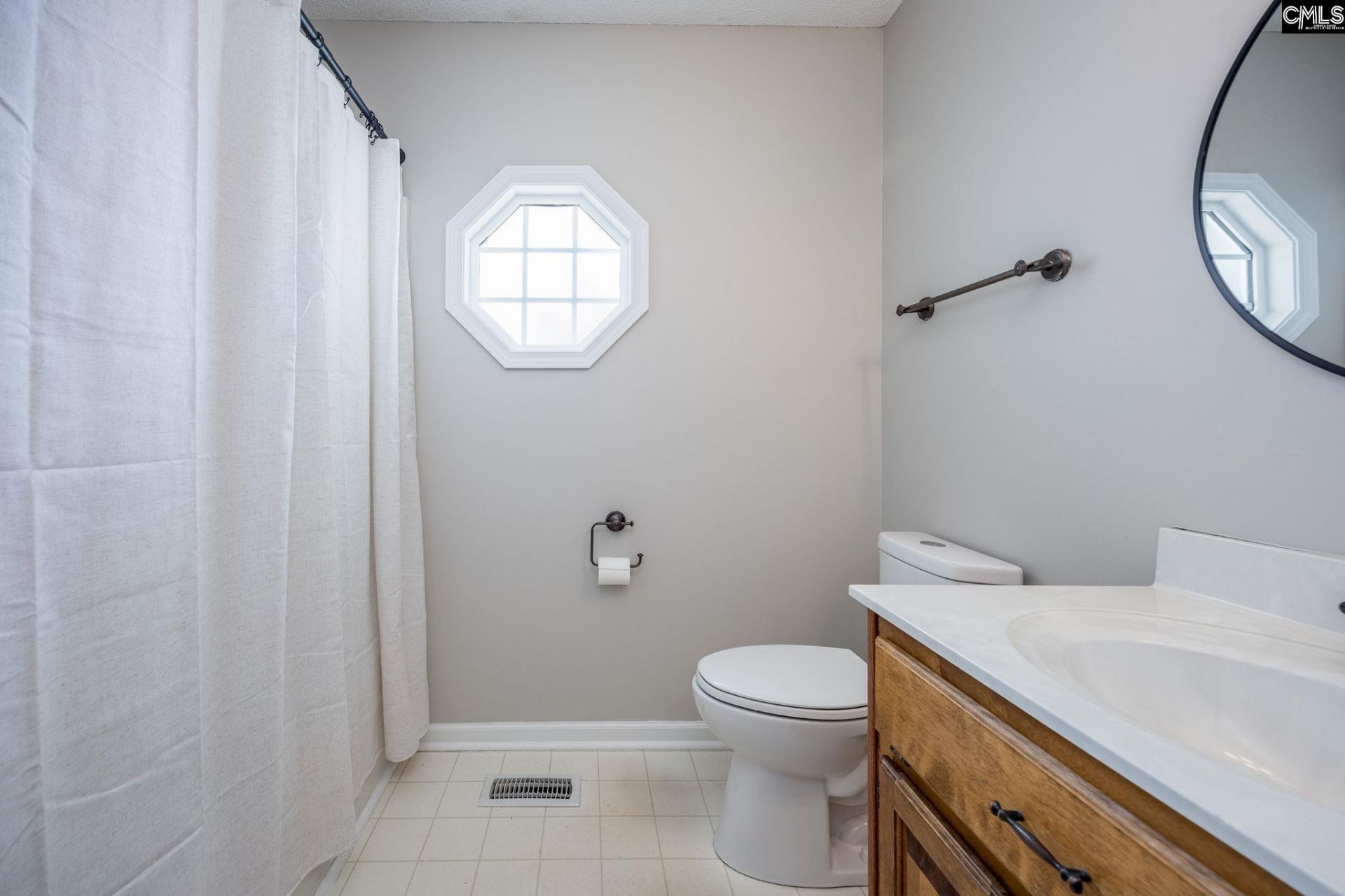 108 Colony Court  Photo 17