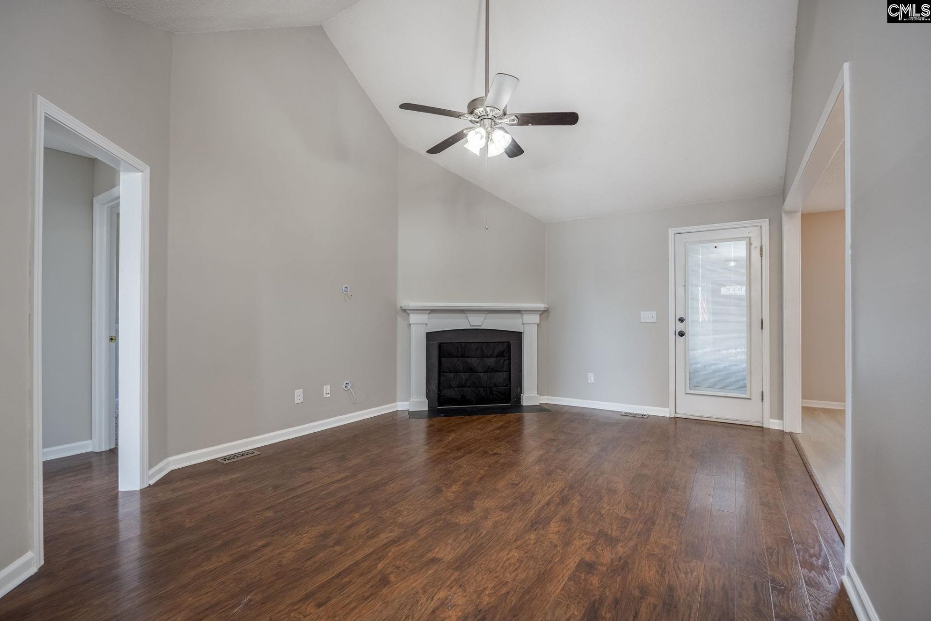 108 Colony Court  Photo 4