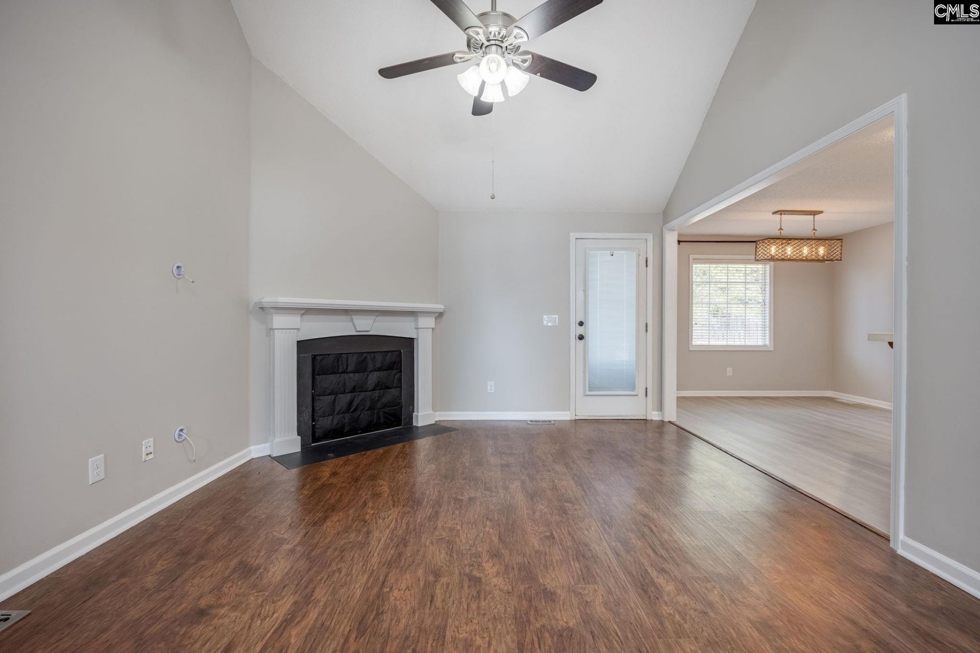 108 Colony Court  Photo 5