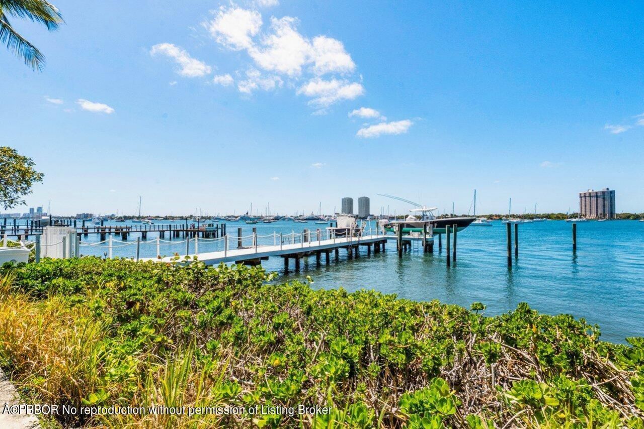 1171 N Ocean Way, Palm Beach, FL 33480 Photo