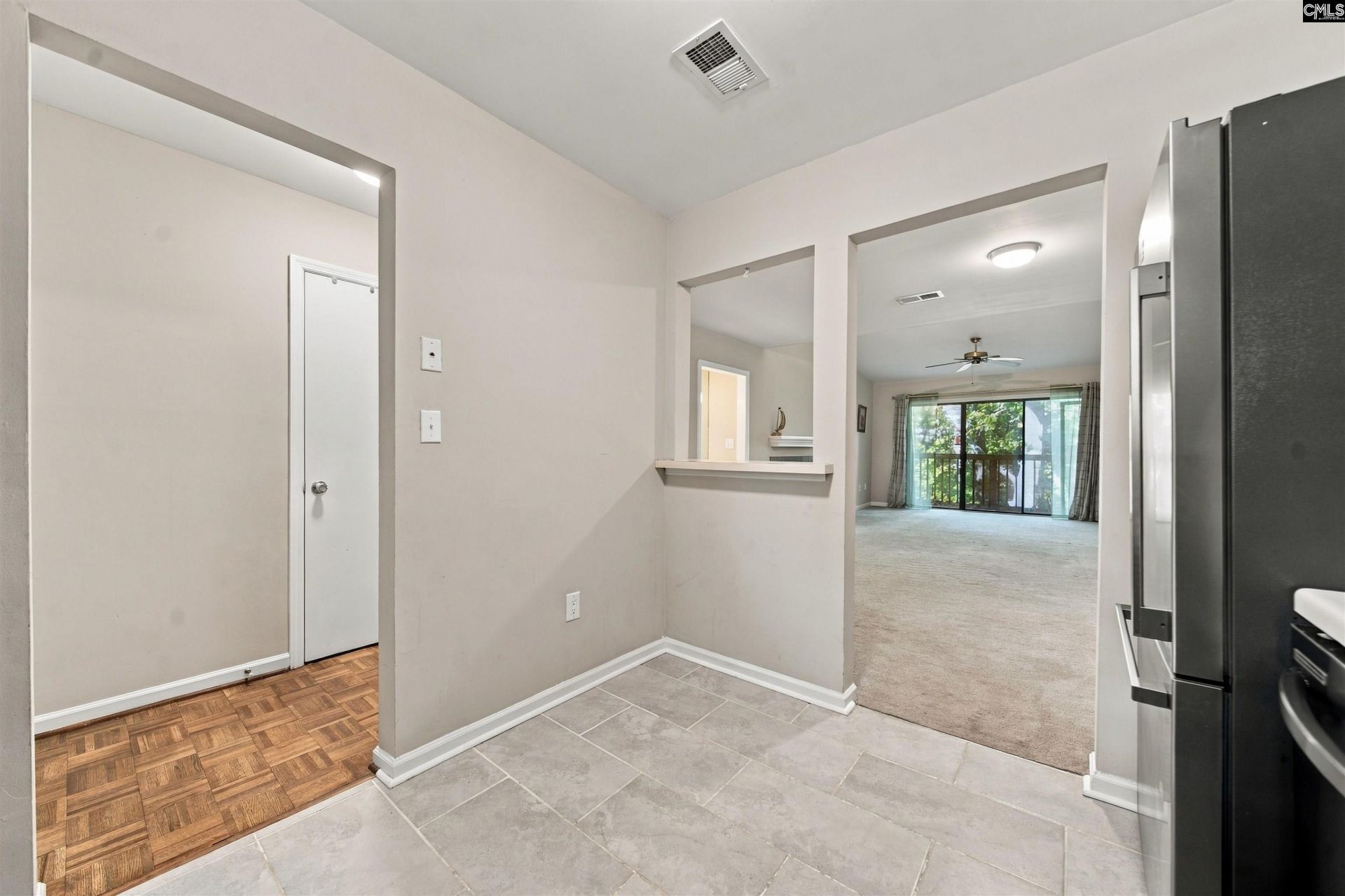 333 Edgewater Lane  Photo 5
