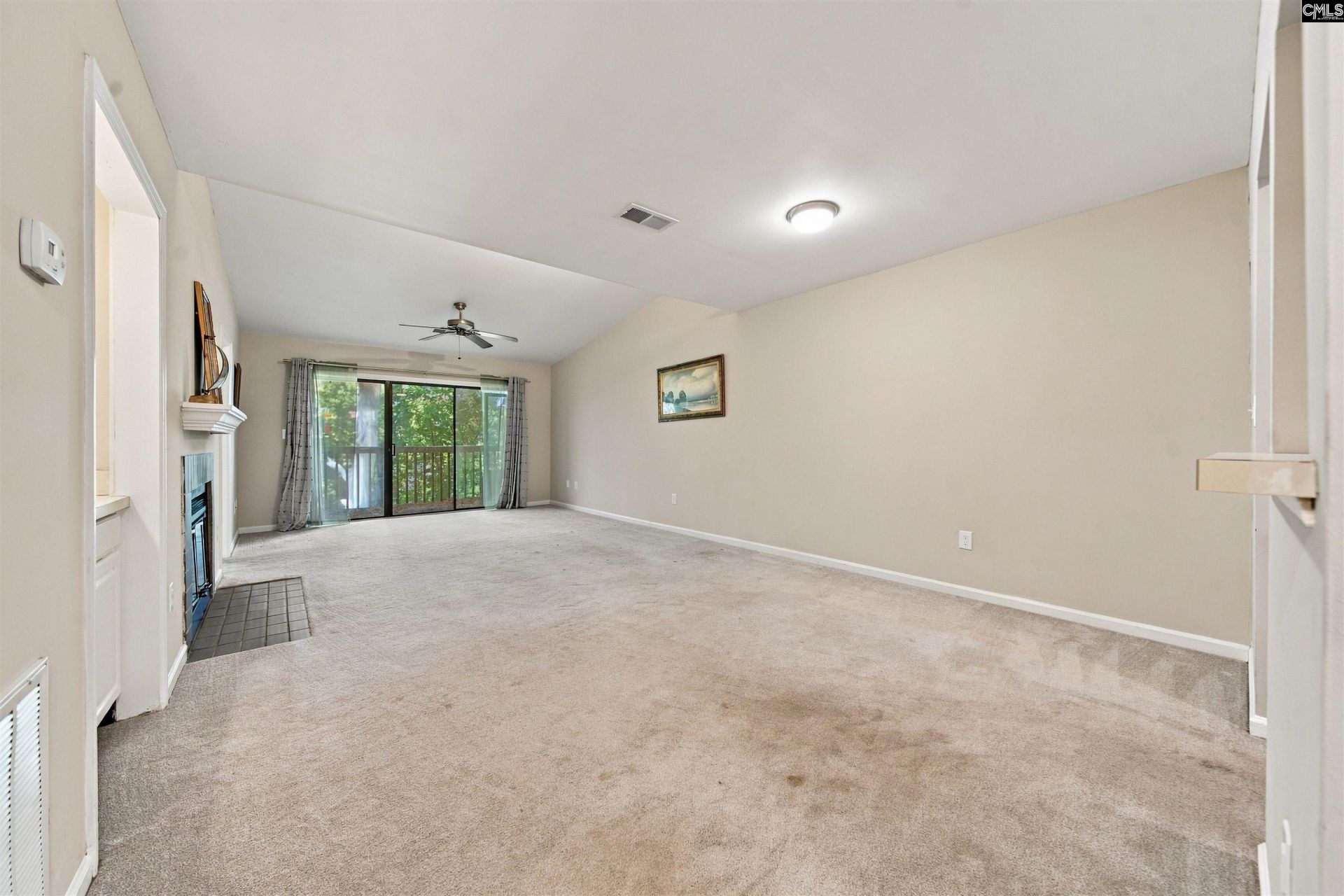333 Edgewater Lane  Photo 6
