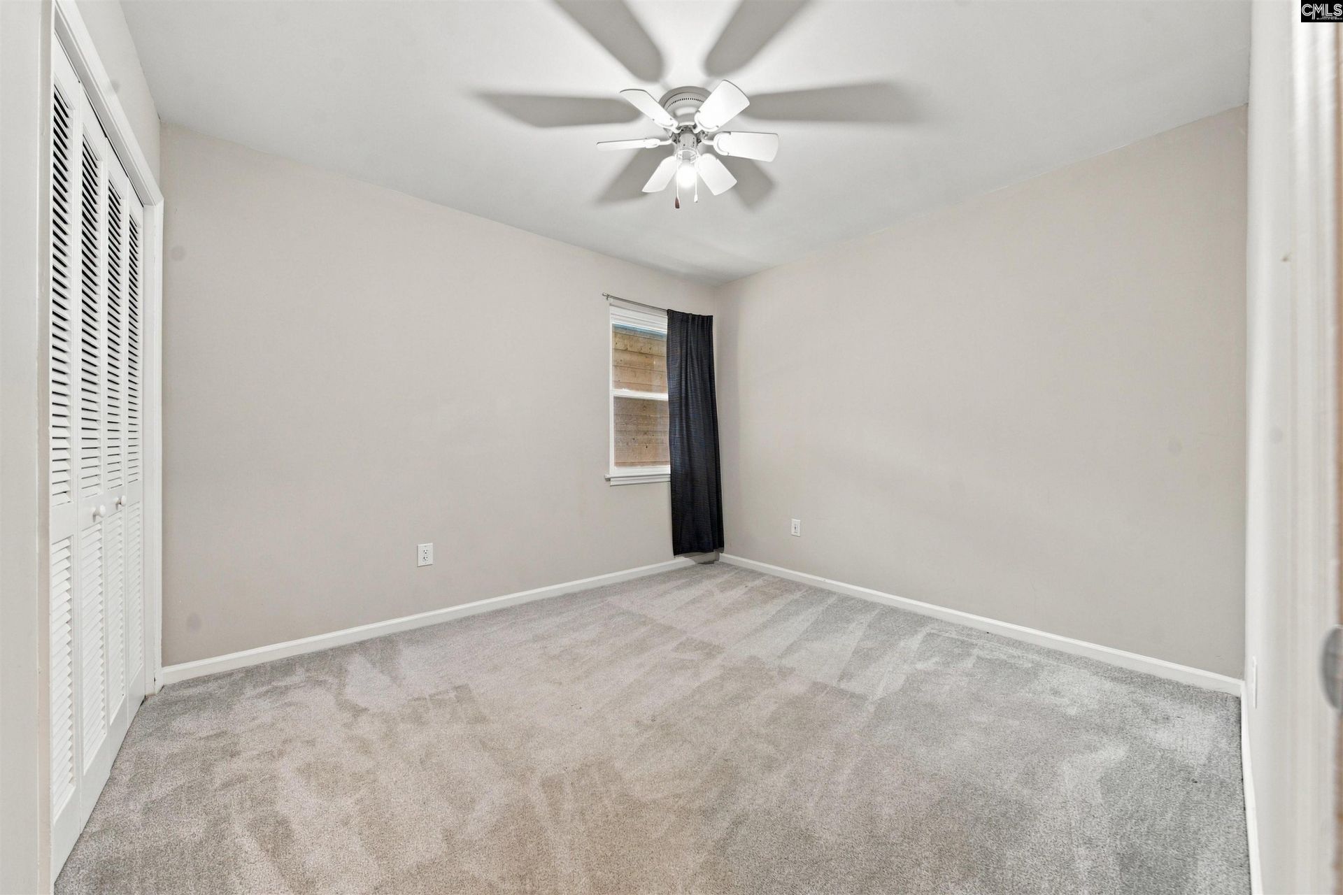 333 Edgewater Lane  Photo 9