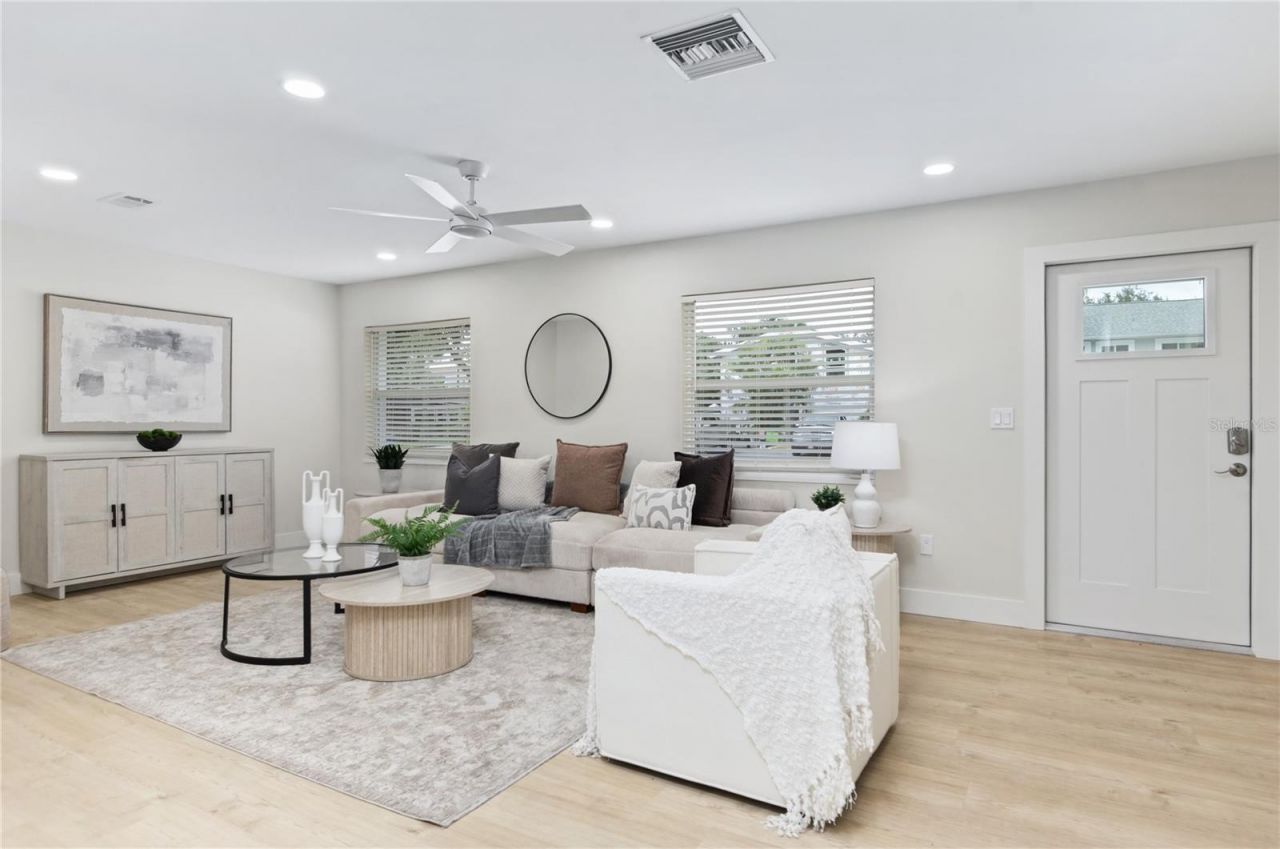 221 Ontario Avenue , Crystal Beach, FL 34681 Photo
