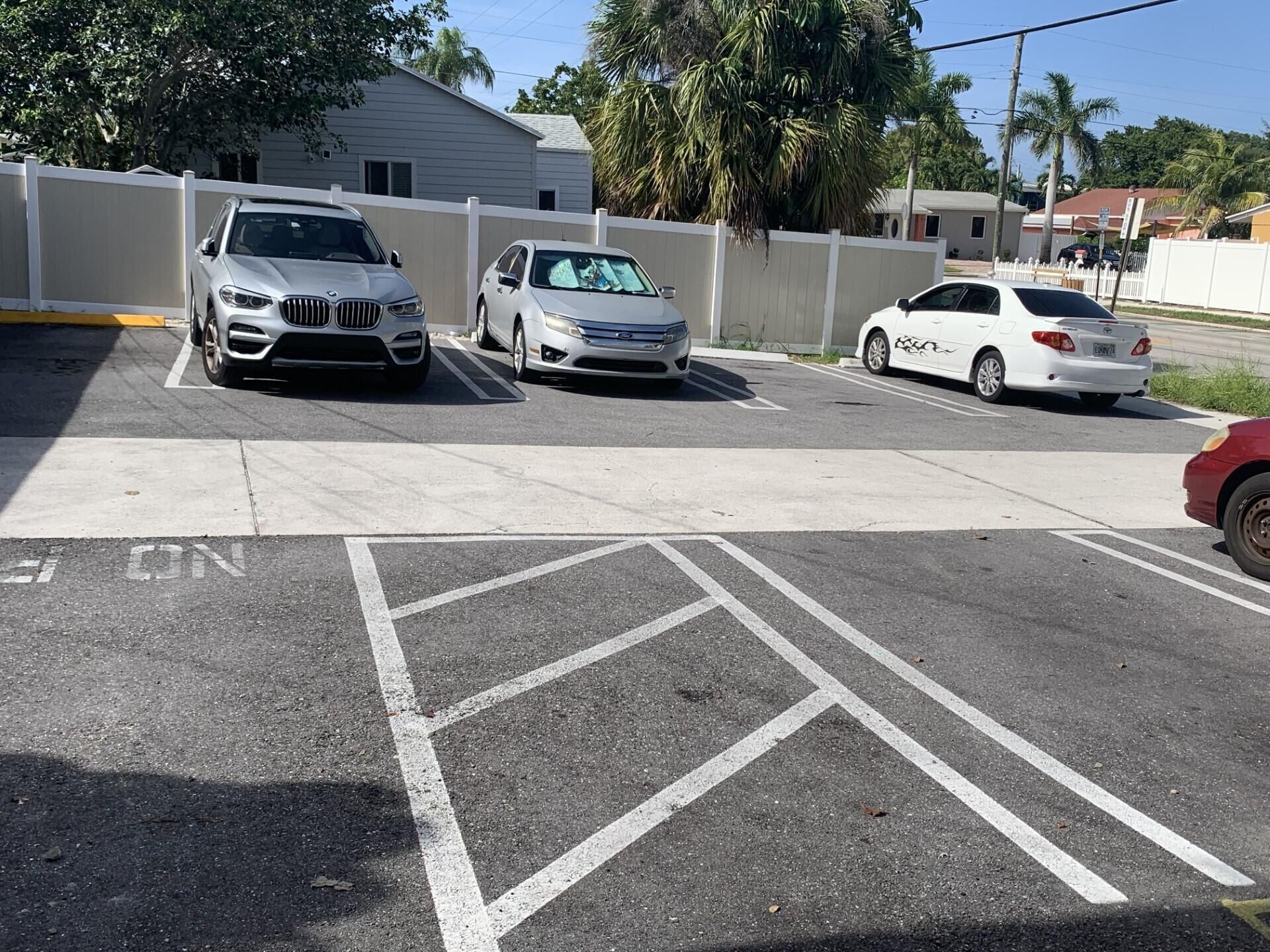4561 Lake Avenue, Unit 9, West Palm Beach, FL 33405 Photo