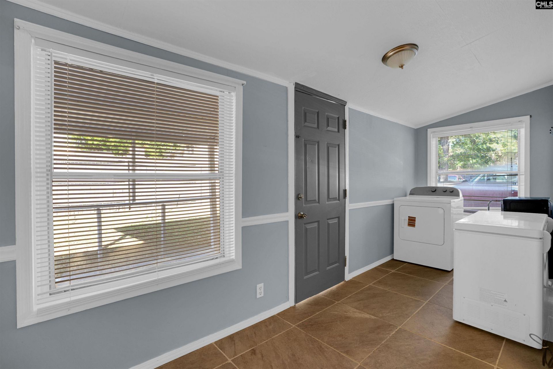 310 Rose Drive  Photo 28