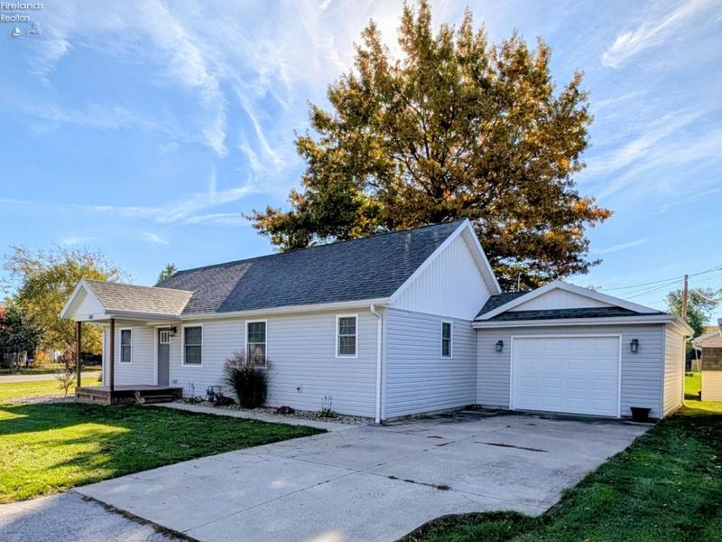 601 Grand Pass, Sandusky, OH 44870 Photo 2