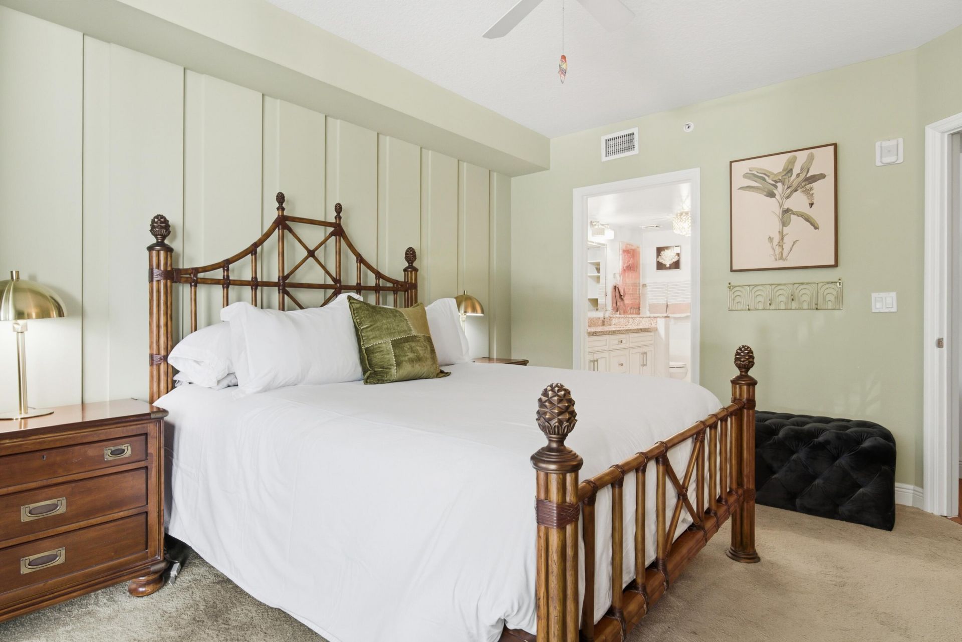 600 S Dixie Highway, Unit 211, West Palm Beach, FL 33401 Photo
