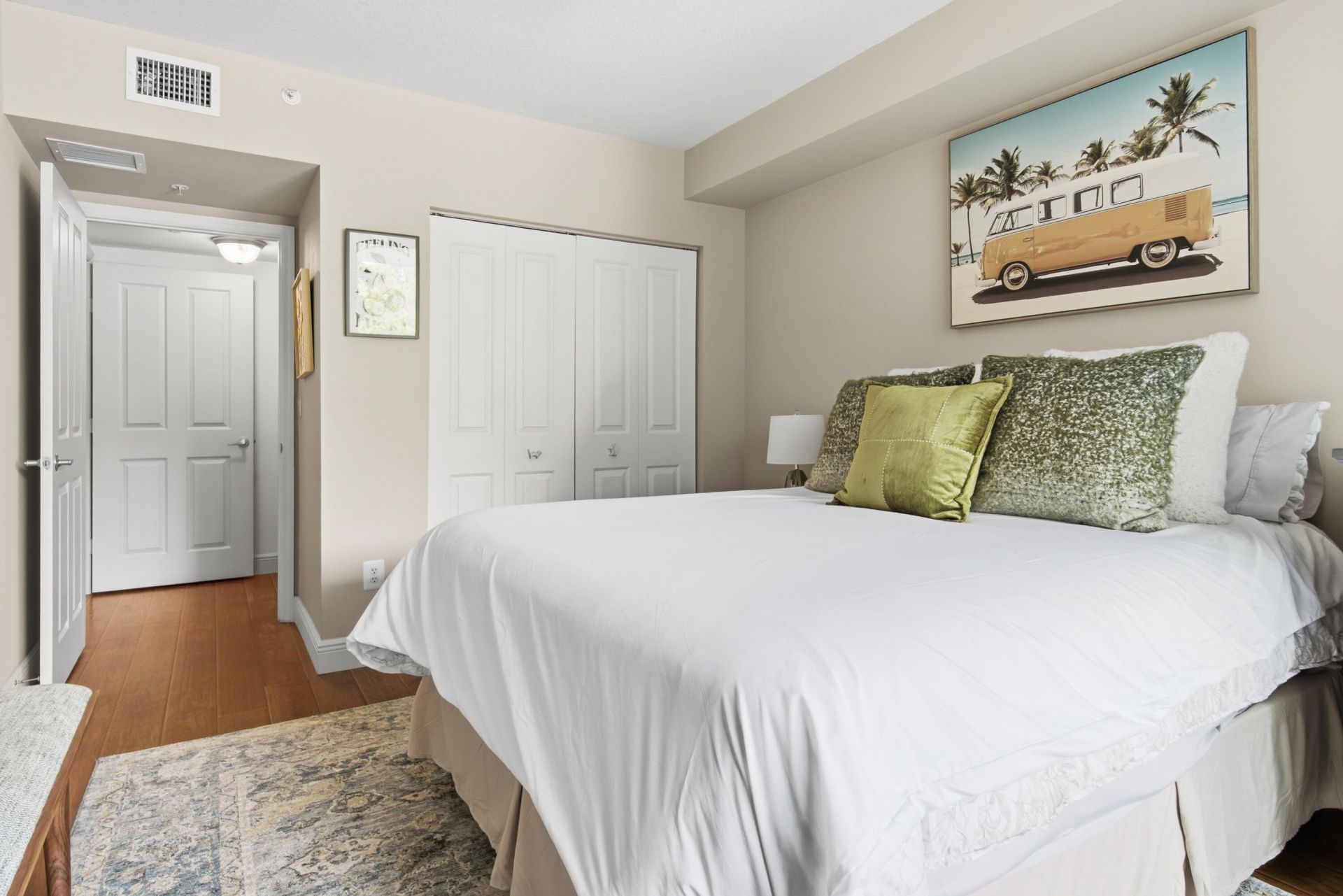 600 S Dixie Highway, Unit 211, West Palm Beach, FL 33401 Photo
