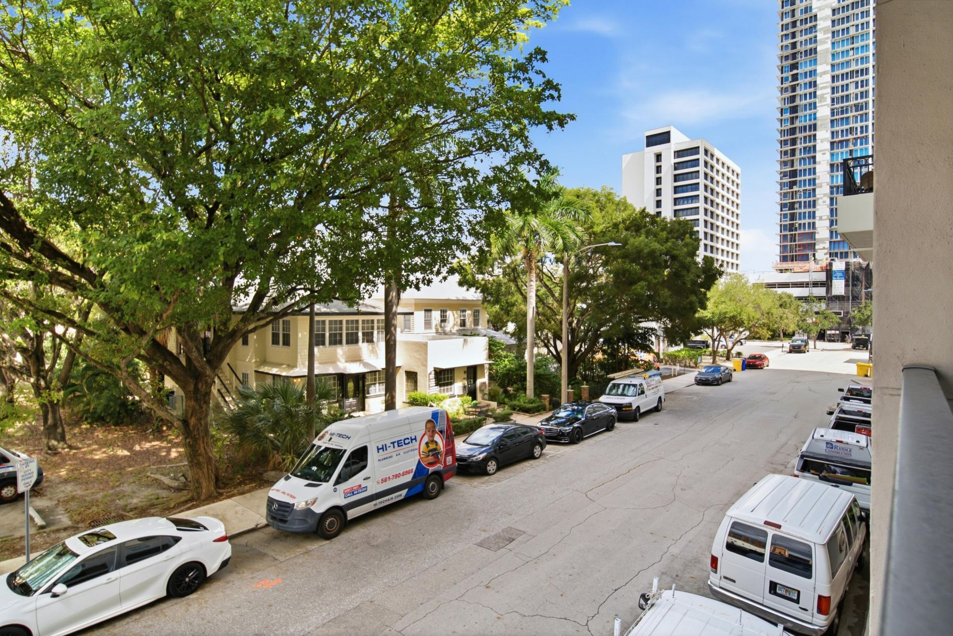 600 S Dixie Highway, Unit 211, West Palm Beach, FL 33401 Photo