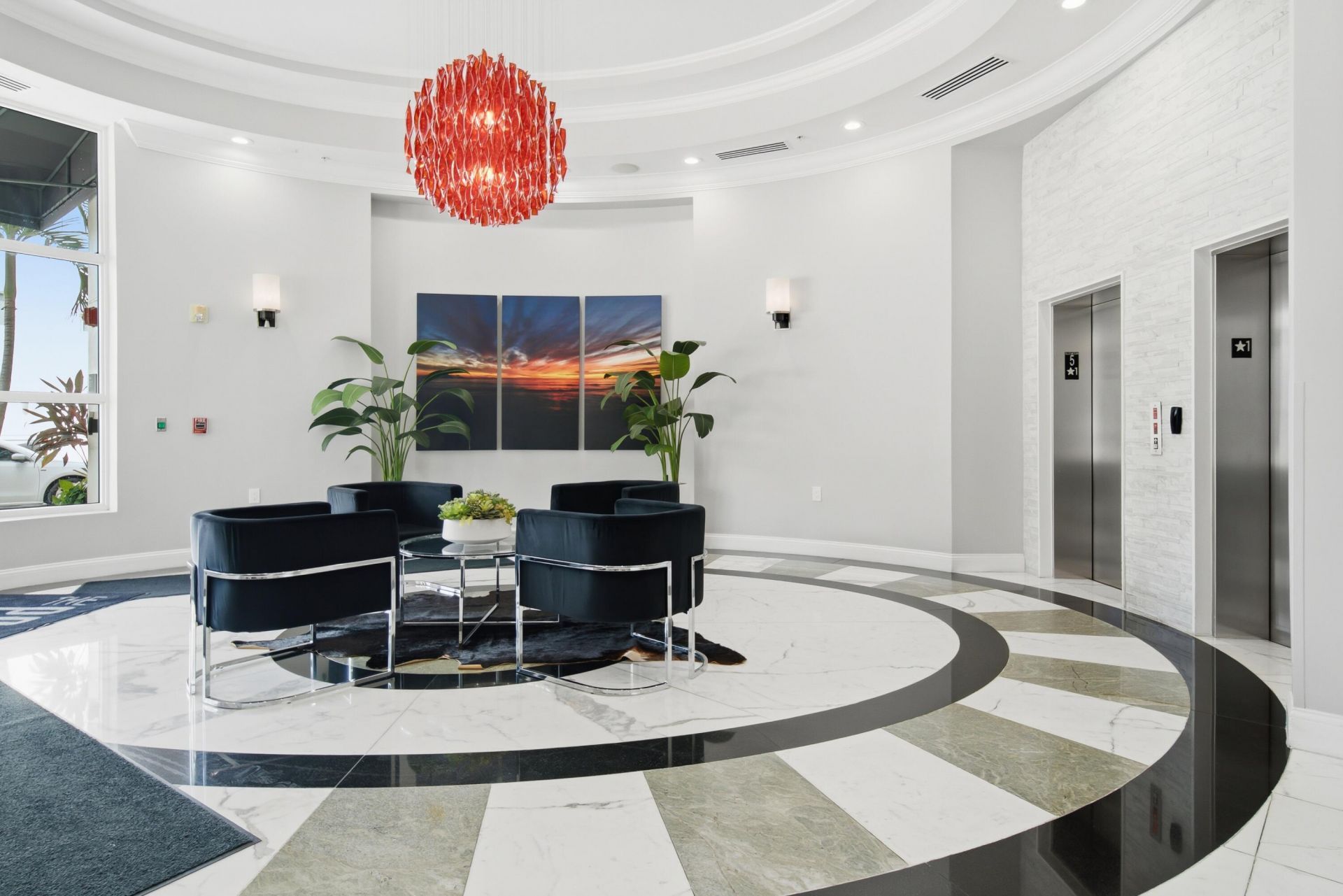 600 S Dixie Highway, Unit 211, West Palm Beach, FL 33401 Photo