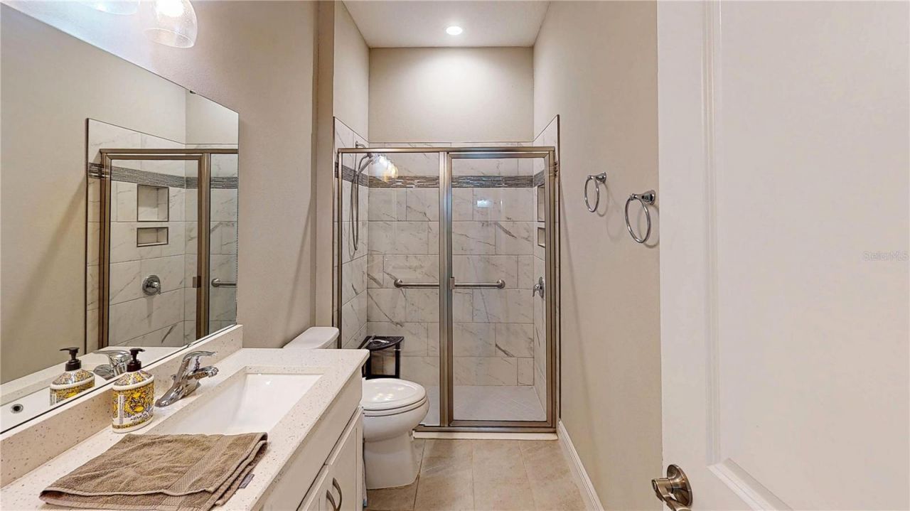 3911 Gaviota Drive , Ruskin, FL 33573 Photo