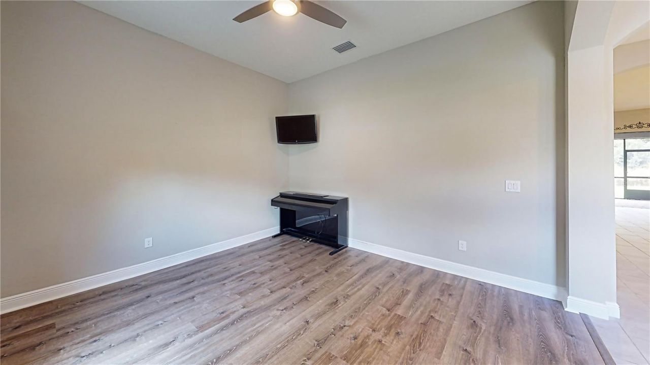 3911 Gaviota Drive , Ruskin, FL 33573 Photo