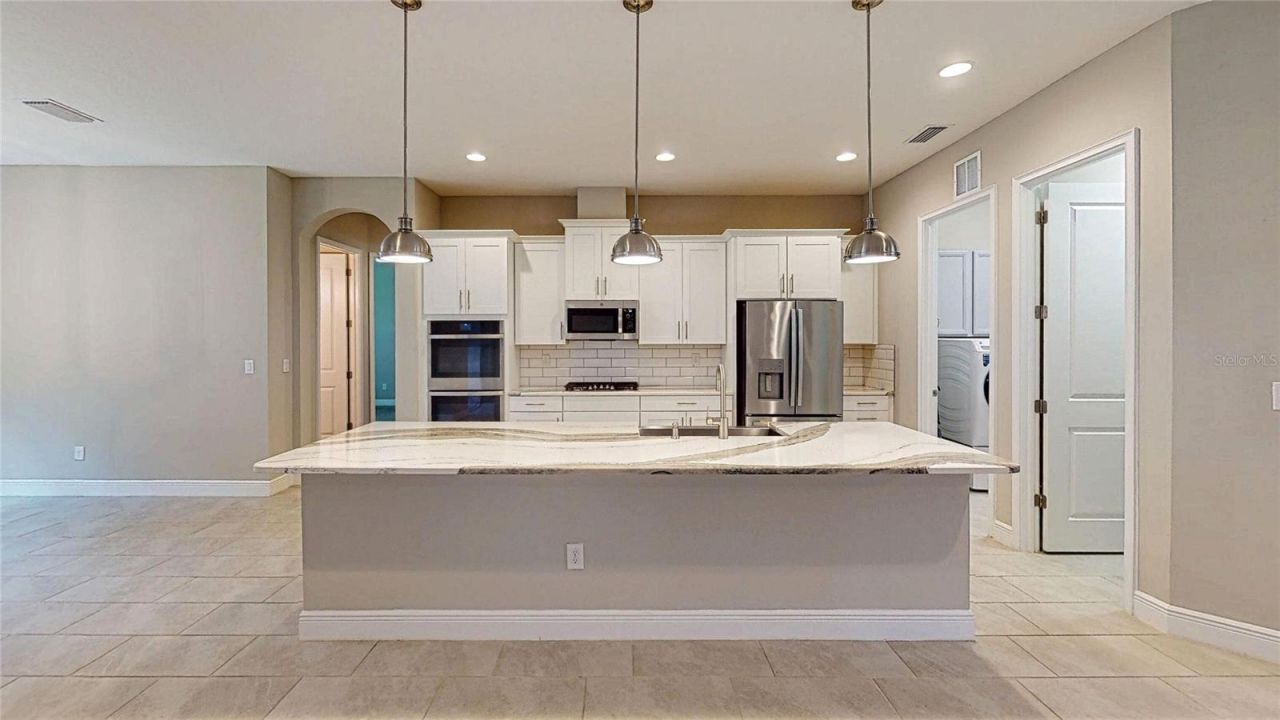3911 Gaviota Drive , Ruskin, FL 33573 Photo