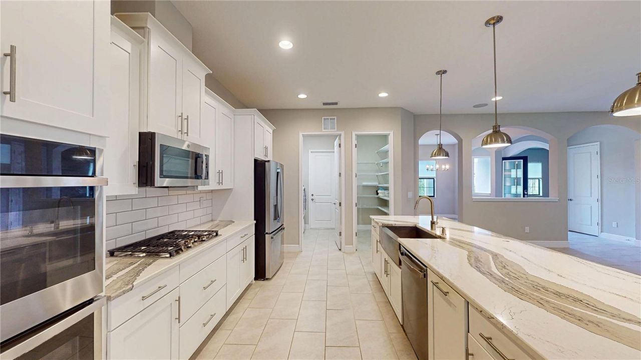 3911 Gaviota Drive , Ruskin, FL 33573 Photo