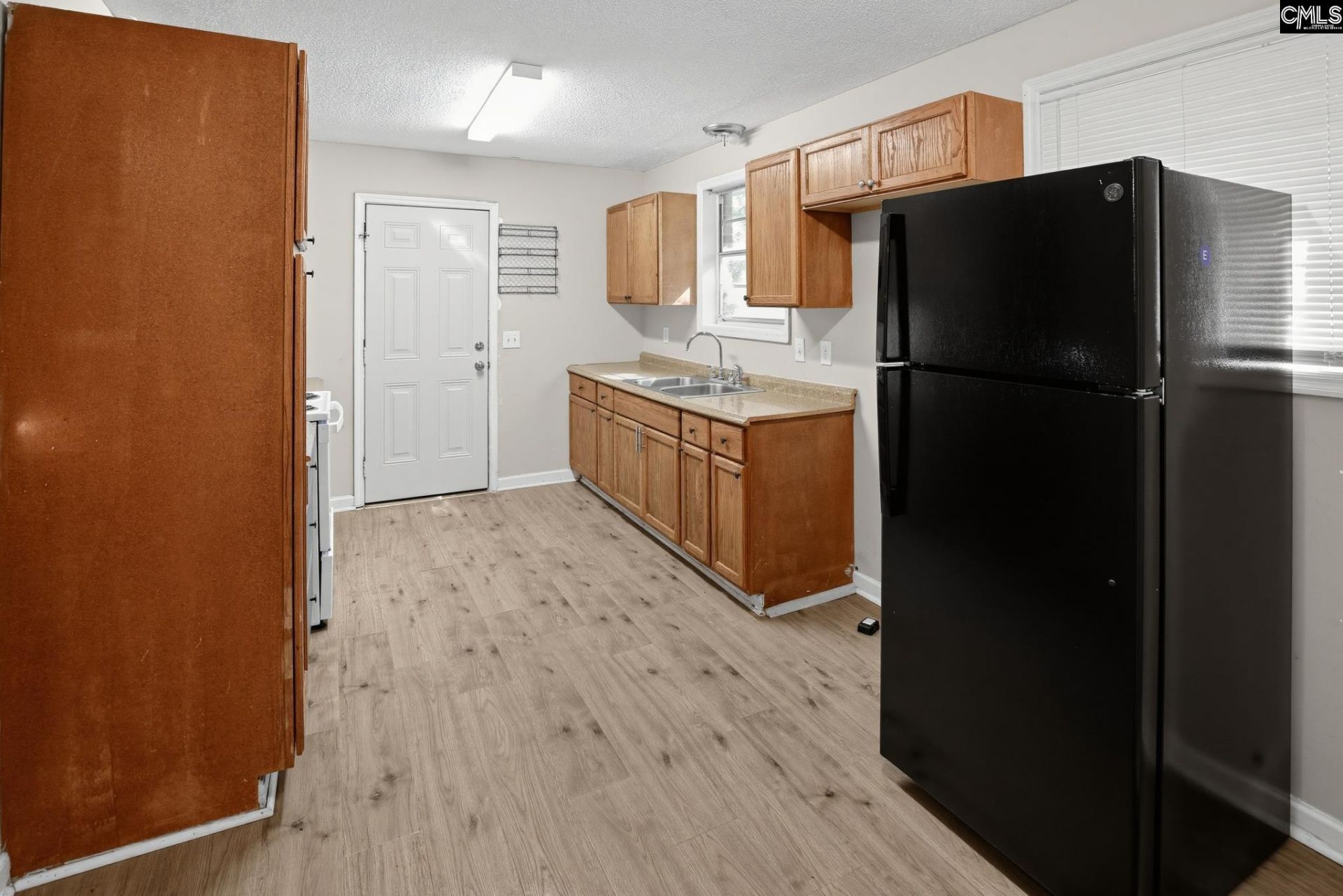 429 Mockernut Lane  Photo 6