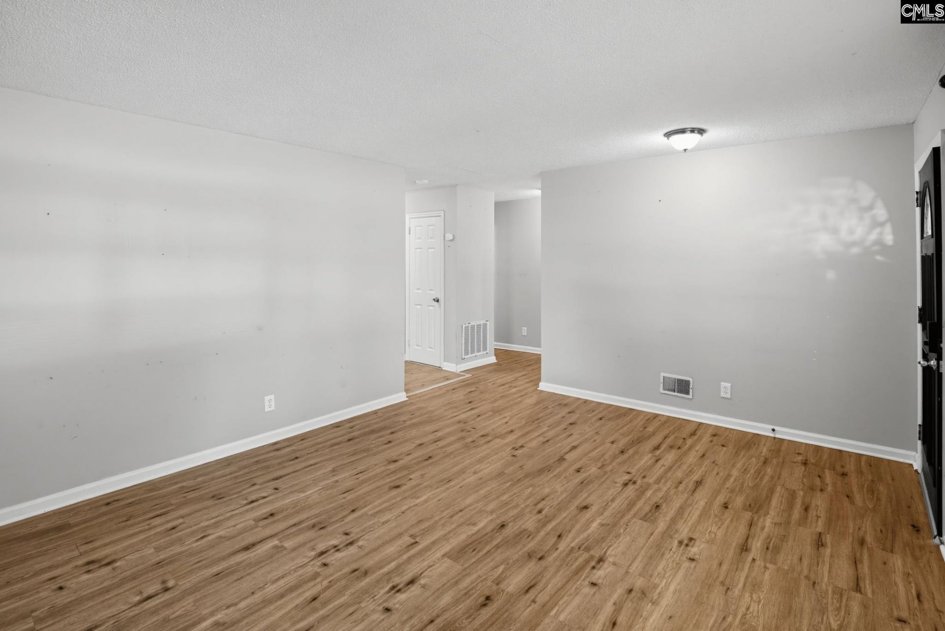 429 Mockernut Lane  Photo 7
