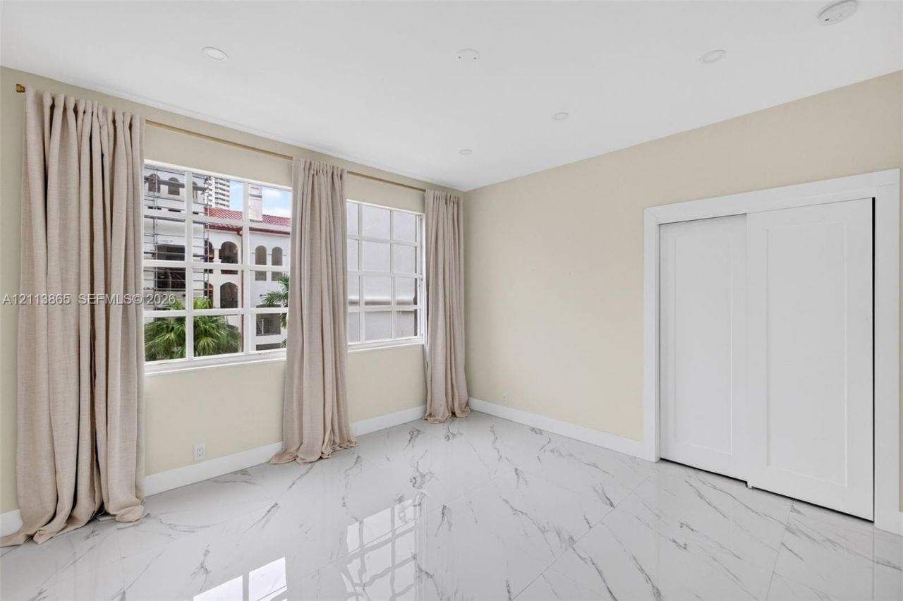 3900 Island Blvd , Unit B408, Aventura, FL 33160 Photo