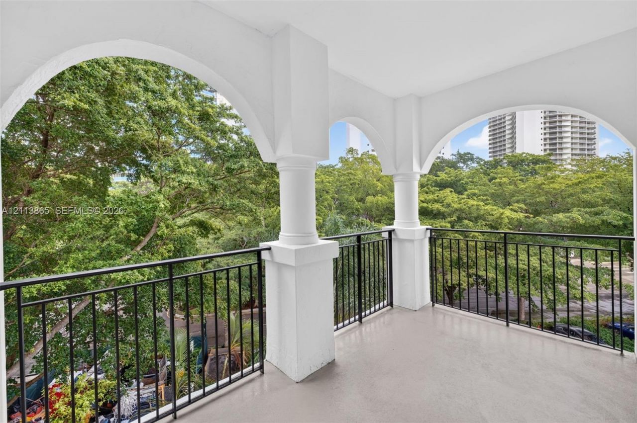 3900 Island Blvd , Unit B408, Aventura, FL 33160 Photo