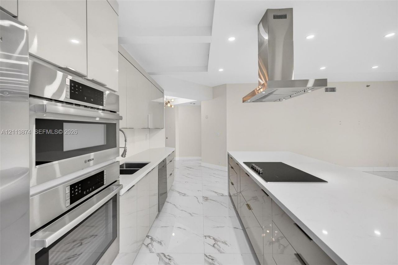 3900 Island Blvd , Unit B408, Aventura, FL 33160 Photo