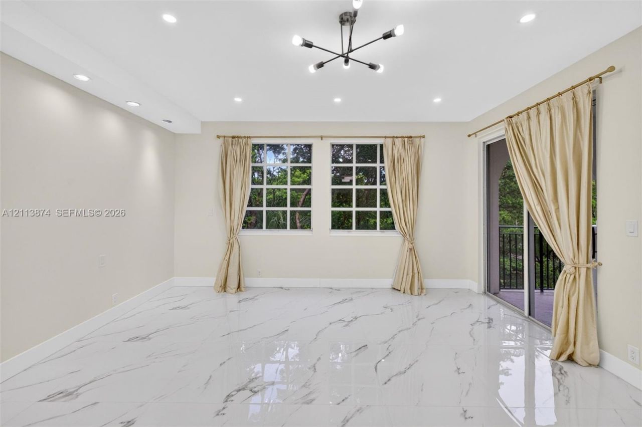 3900 Island Blvd , Unit B408, Aventura, FL 33160 Photo