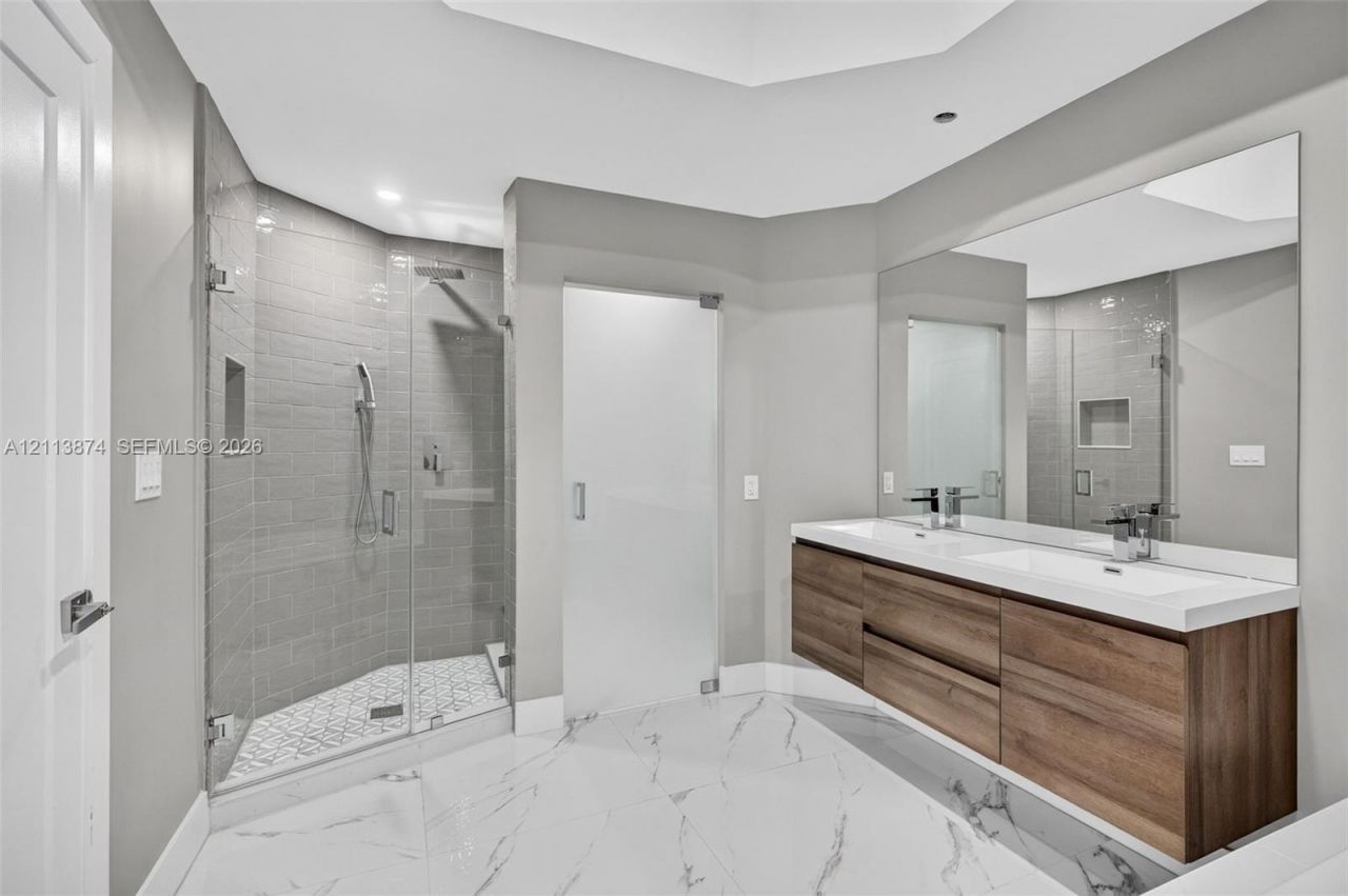 3900 Island Blvd , Unit B408, Aventura, FL 33160 Photo