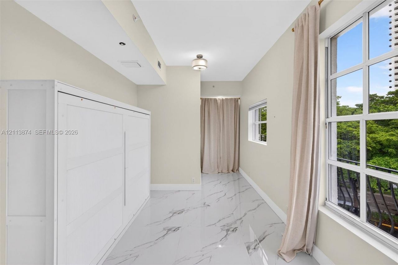 3900 Island Blvd , Unit B408, Aventura, FL 33160 Photo