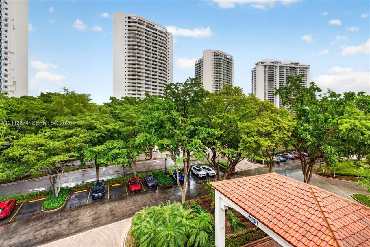 3900 Island Blvd , Unit B408, Aventura, FL 33160 Photo