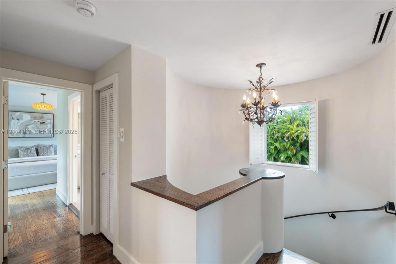 5386 Alton Rd , Miami Beach, FL 33140 Photo
