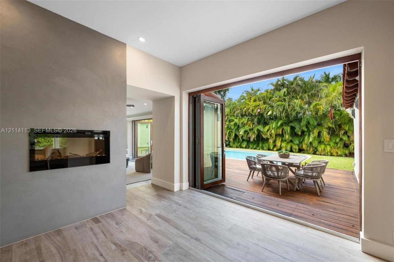 5386 Alton Rd , Miami Beach, FL 33140 Photo