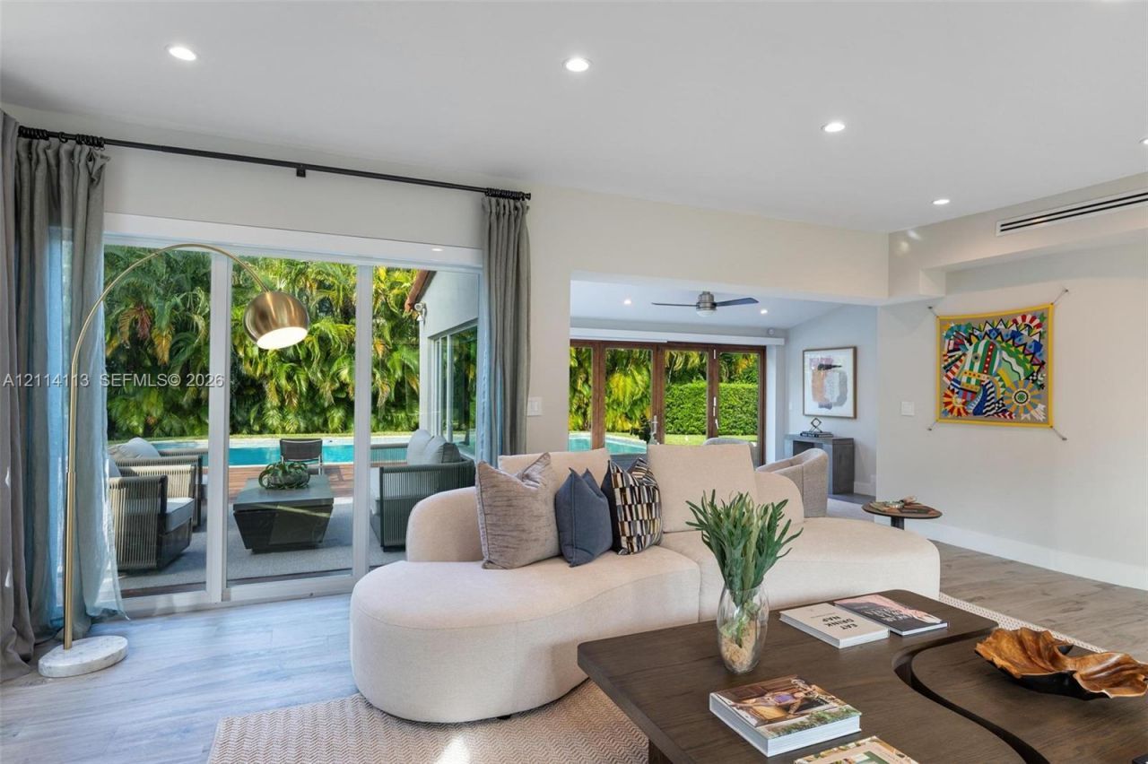 5386 Alton Rd , Miami Beach, FL 33140 Photo