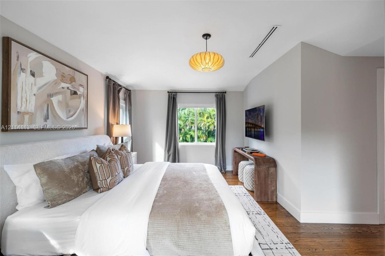 5386 Alton Rd , Miami Beach, FL 33140 Photo