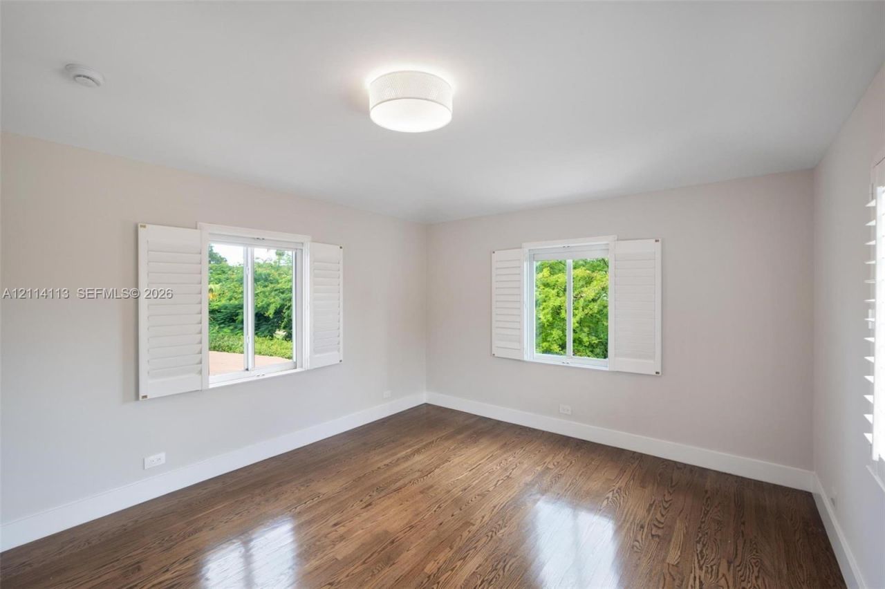 5386 Alton Rd , Miami Beach, FL 33140 Photo