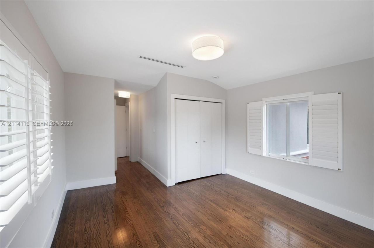 5386 Alton Rd , Miami Beach, FL 33140 Photo