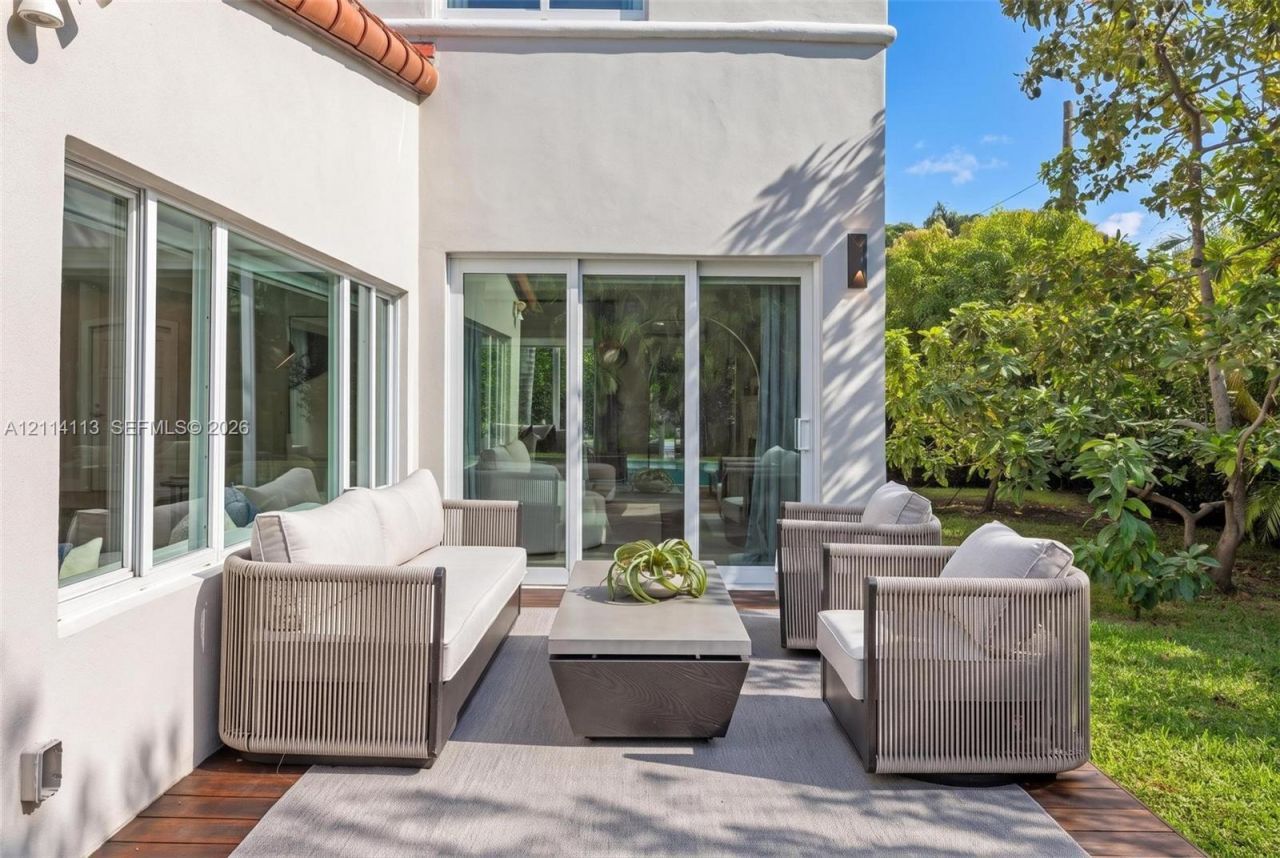 5386 Alton Rd , Miami Beach, FL 33140 Photo