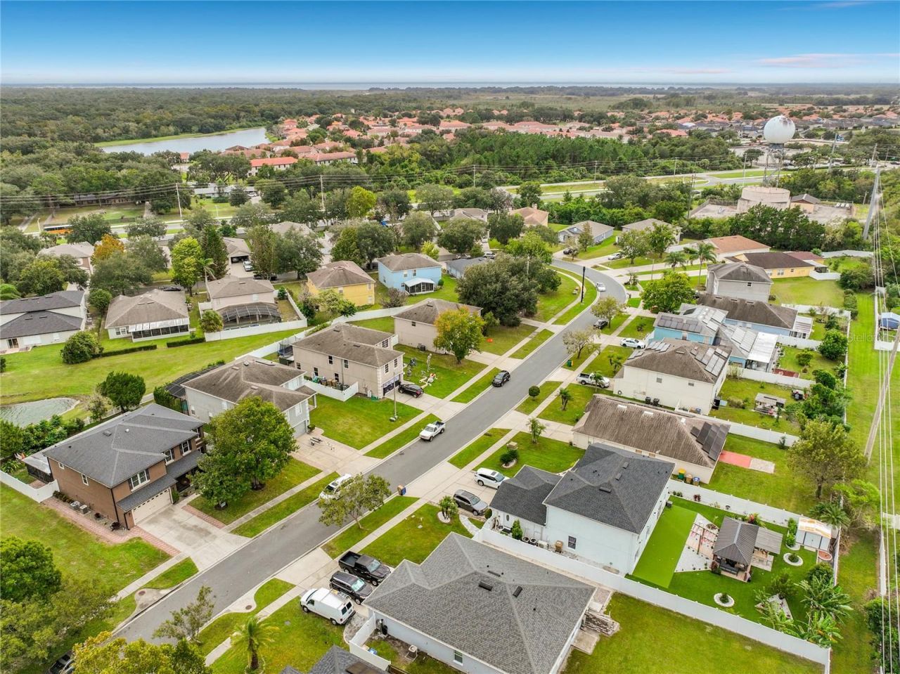 3275 Amberley Park Circle , Kissimmee, FL 34743 Photo