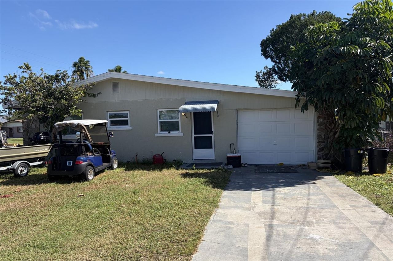 12517 Coffee Hill Row, Hudson, FL 34667 Photo