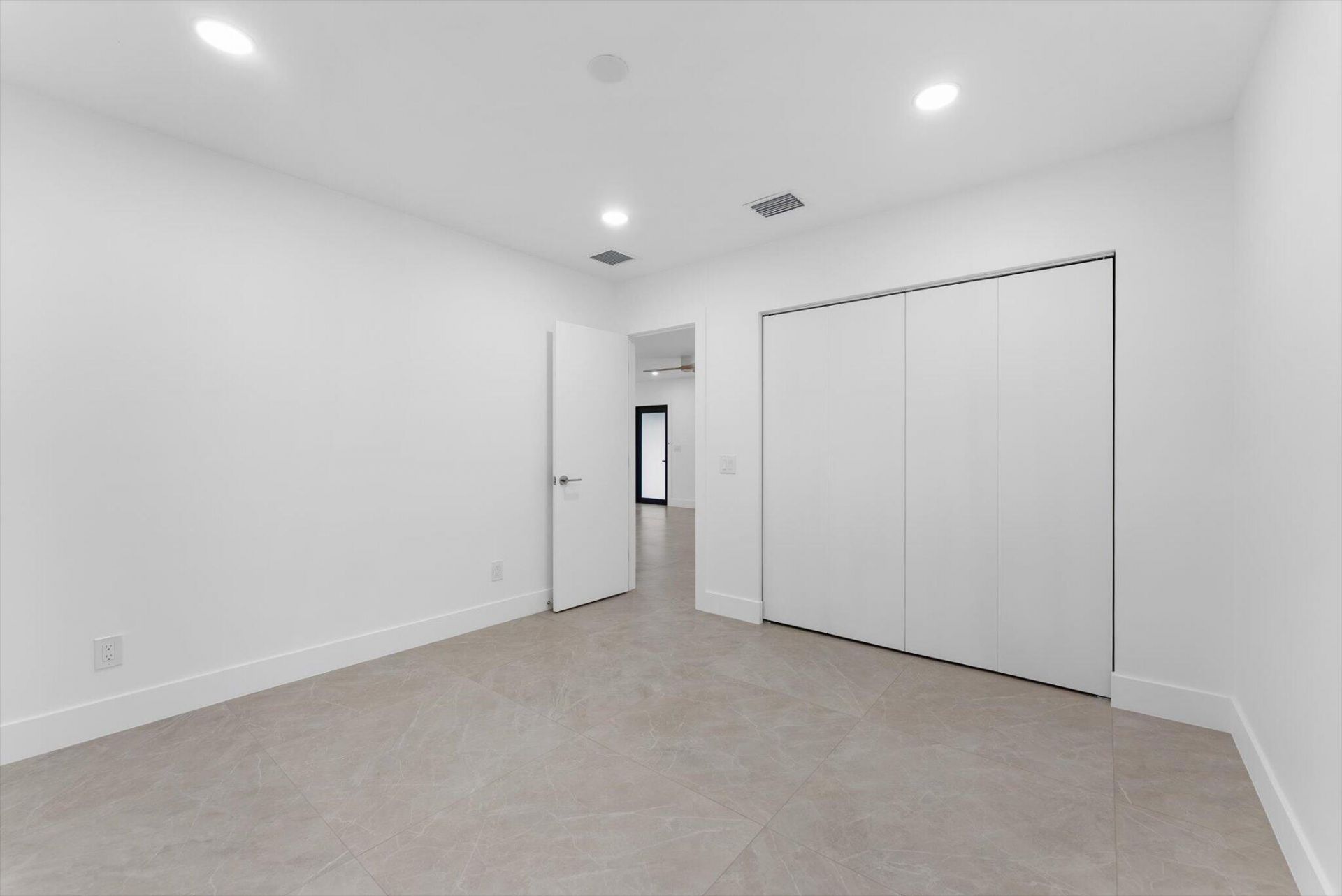 162 SE 27th Way, Boynton Beach, FL 33435 Photo
