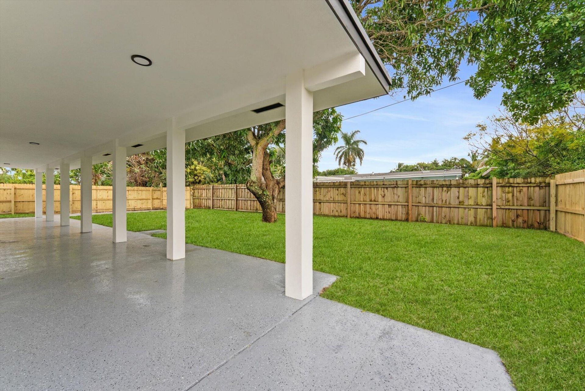 162 SE 27th Way, Boynton Beach, FL 33435 Photo