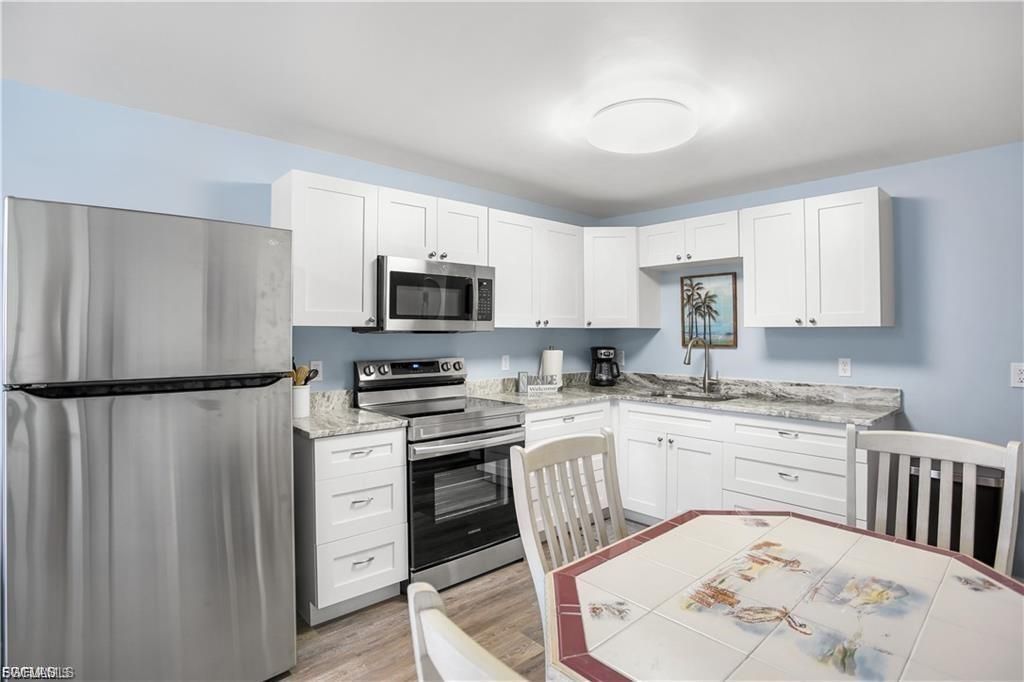 412 Harbor Ct , Fort Myers Beach, FL 33931 Photo