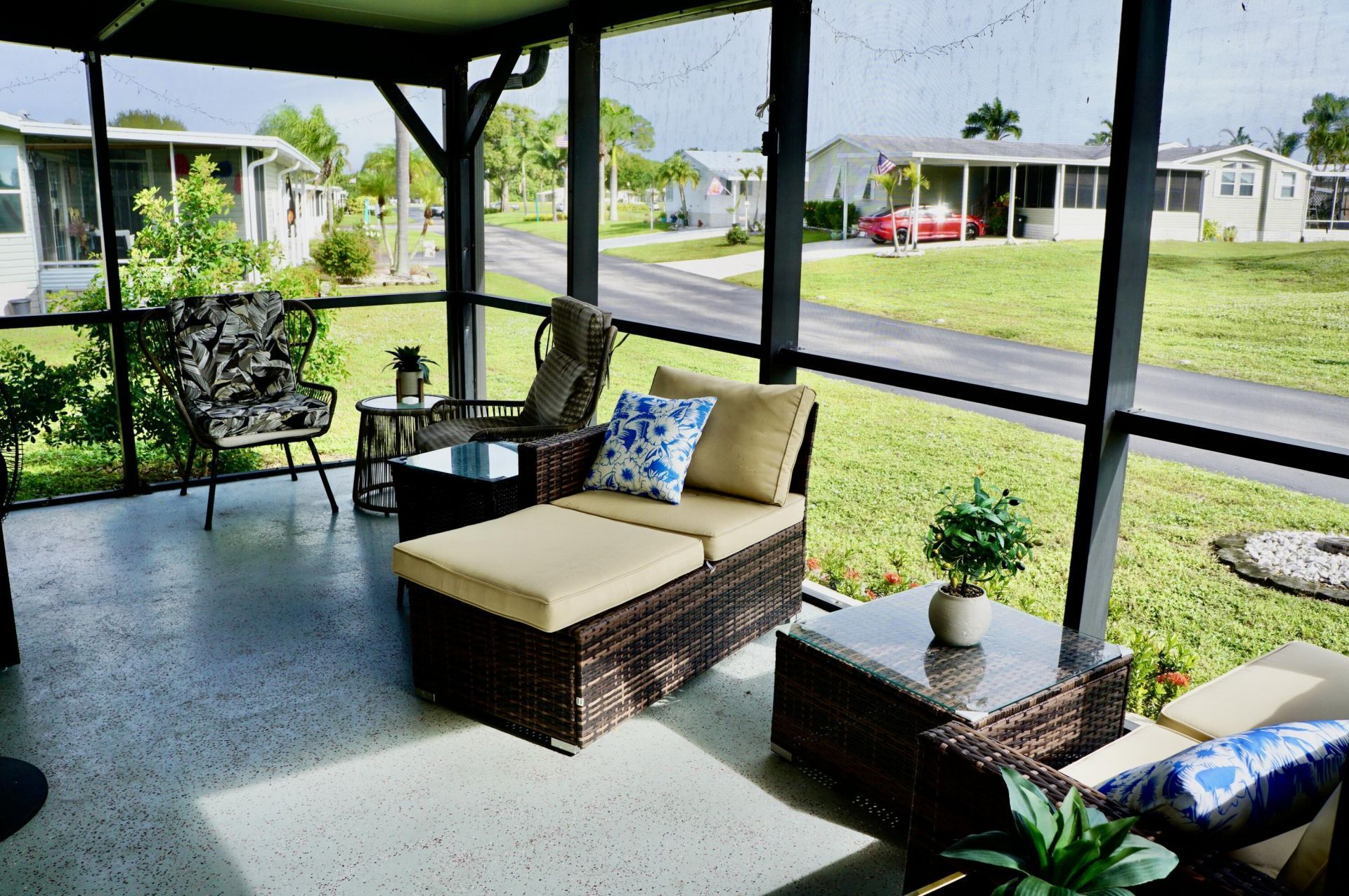 552 Tropical Isles Circle, Fort Pierce, FL 34982 Photo