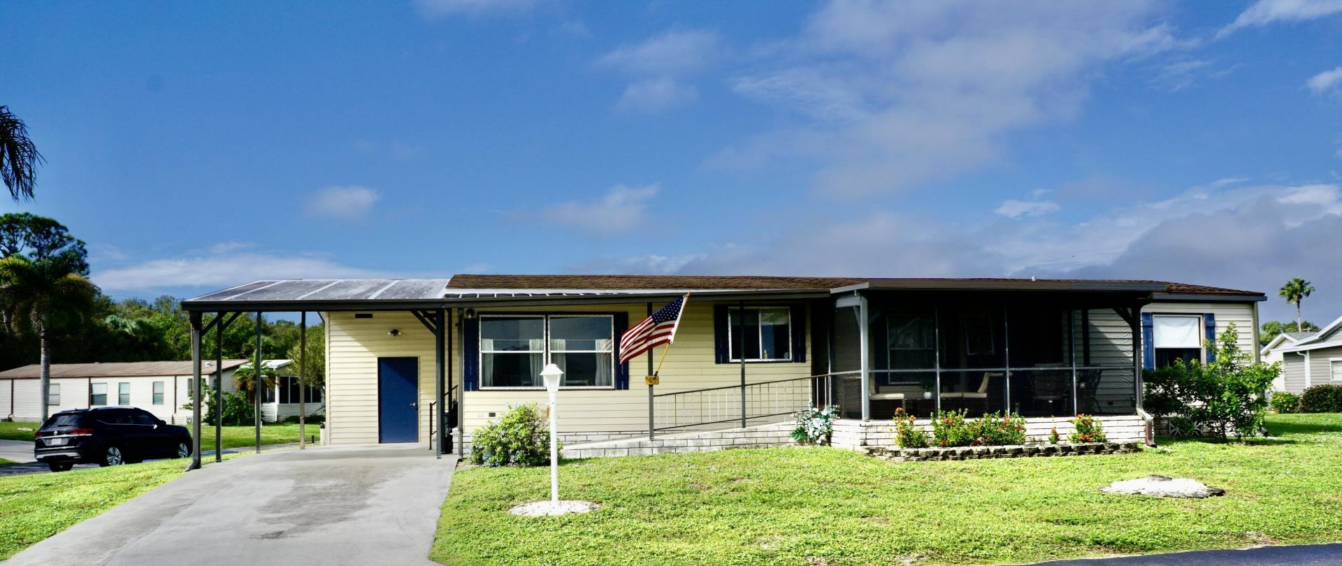 552 Tropical Isles Circle, Fort Pierce, FL 34982 Photo