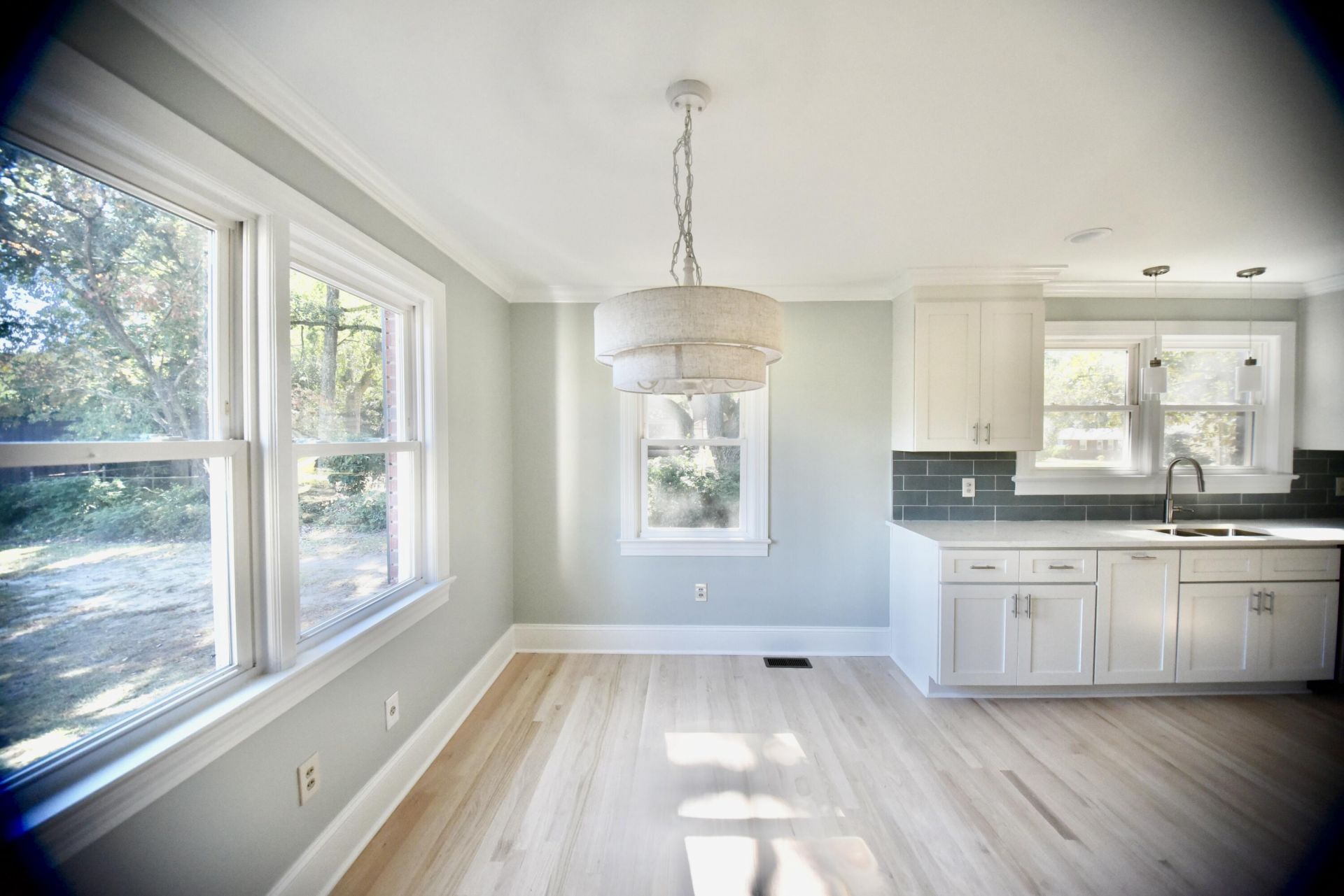 5068 Victoria Avenue Photo 14