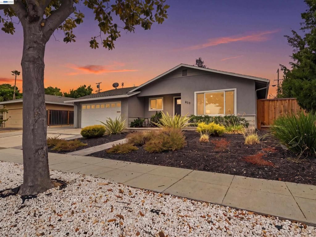 820 Londonderry Dr, Sunnyvale, CA 94087 Main Photo