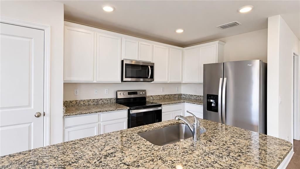 181 Blackstone Dr , Fort Myers, FL 33913 Photo